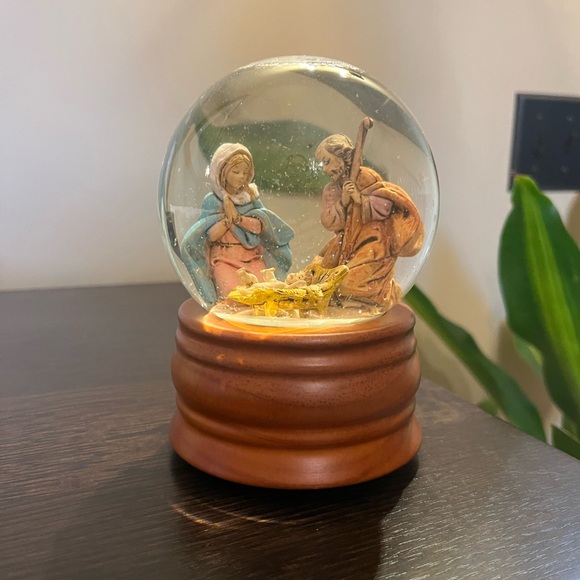 Roman Musical Fontanini Nativity Snow Globe Christmas O Holy Night Vintage - Picture 1 of 11
